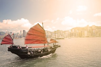 Global and Chinese Mainland Economic Outlook (Chinese Only)
