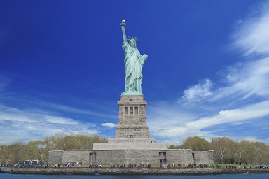 美国 - 劳工市场进一步降温，美联储再度减息