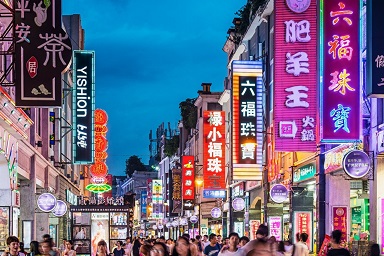 中国内地 - 第一季经济增速强势回升, 反映复苏势头延续